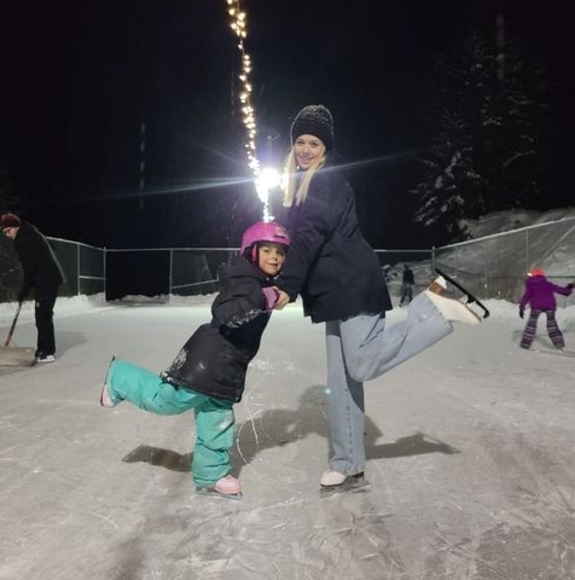 Meet your Posher, Cassandra - Picture 1 of 1